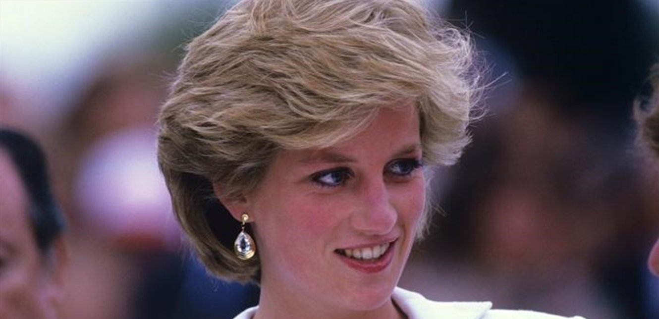 رسائل الأميرة ديانا المكتوبة بخط اليد تُباع في مزاد علني