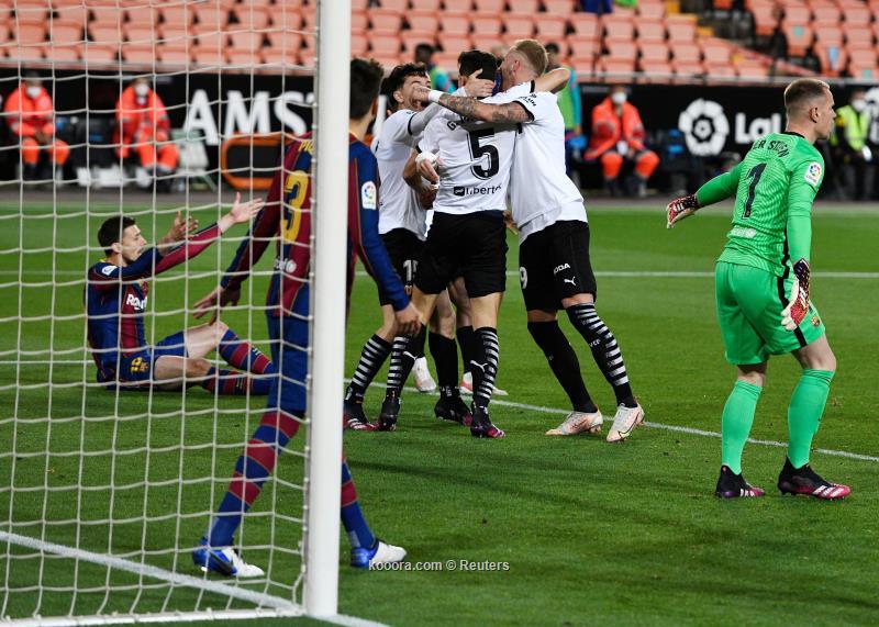 برشلونة ينجو من فخ فالنسيا في مباراة متقلبة