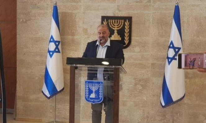 منصور عباس وتجارة العبيد- بقلم نمر سلطاني