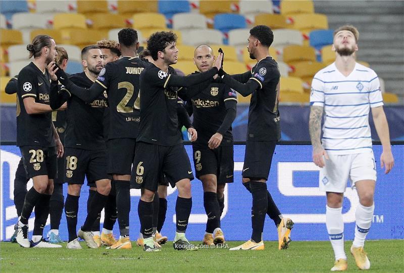 لاعب جديد يرحل رسميا عن برشلونة