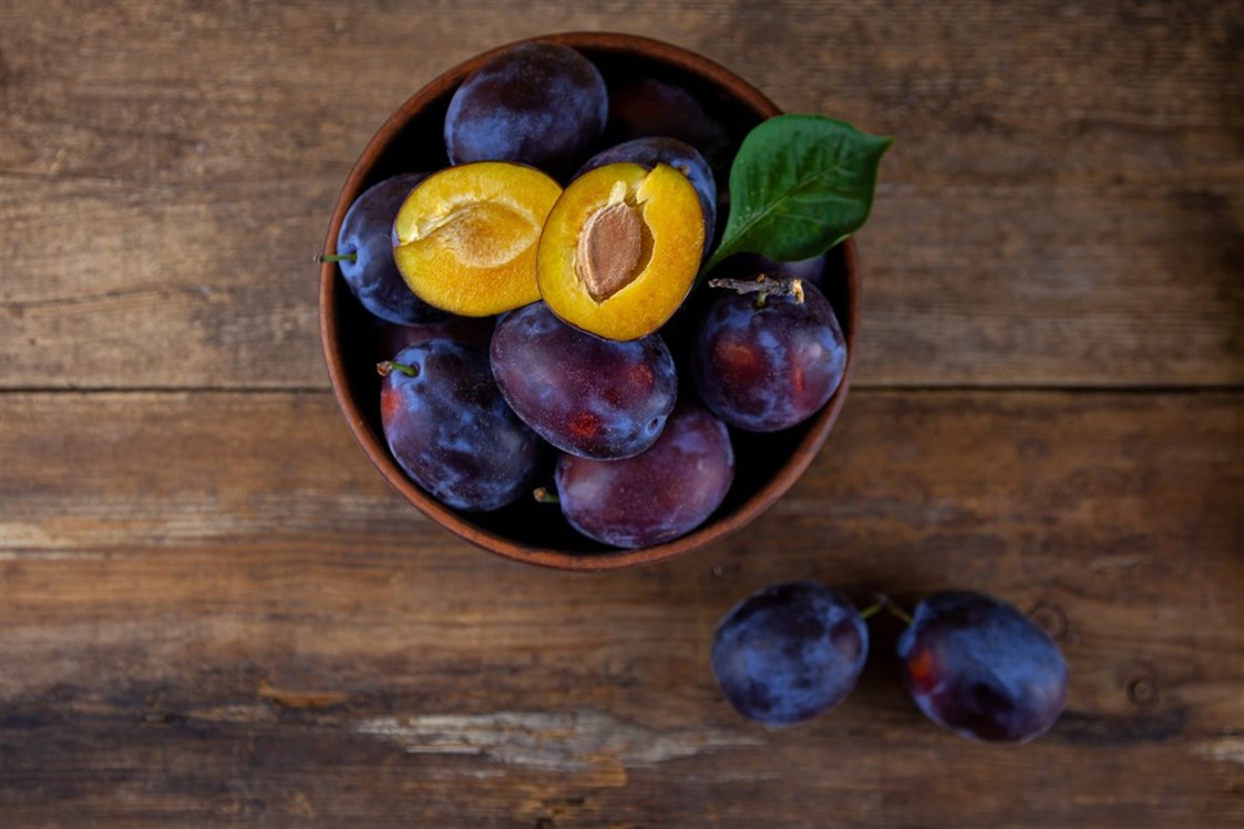 هل البرقوق يساعد على خسارة الوزن؟