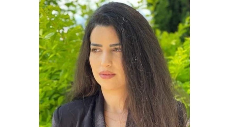 حوار مع الشاعرة والناثرة نرمين سعيد   أجراه: شاكر فريد حسن