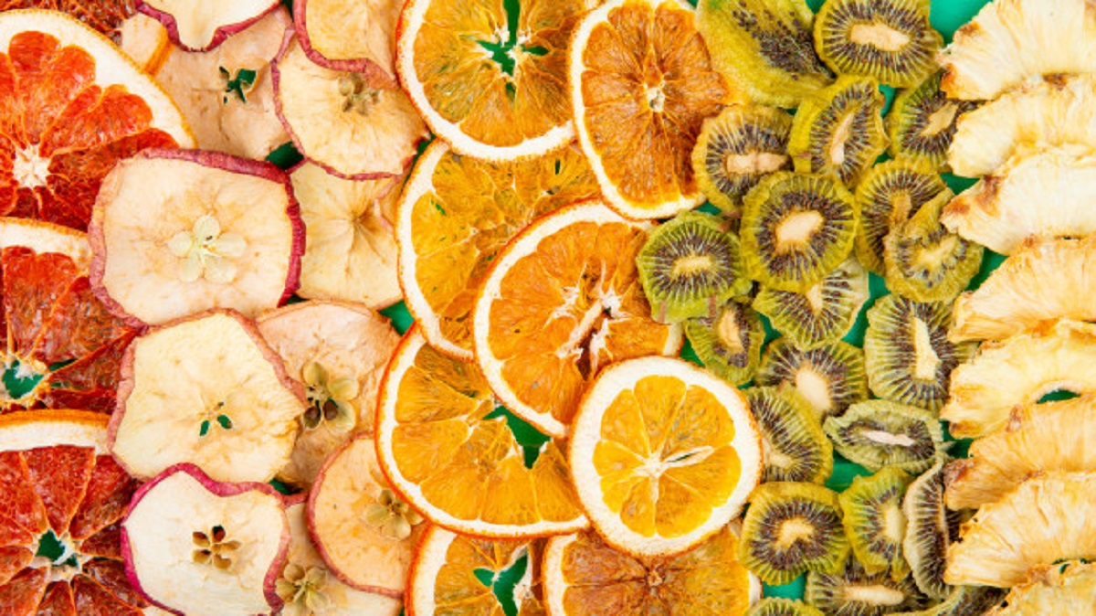 هل الفاكهة المجففة مفيدة للصحة؟