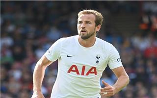 كين يعرقل صفقة ثمينة لبرشلونة