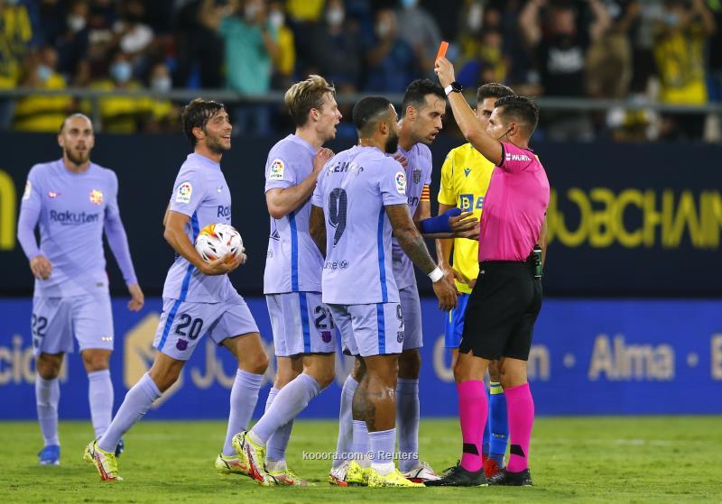  تعثر جديد لبرشلونة يضع كومان على حافة الإقالة