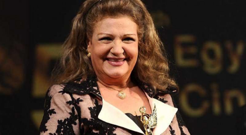 ما حقيقة تراجع ميمي جمال عن قرار اعتزال الفن؟