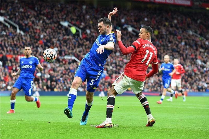 مانشستر يونايتد يواصل التخبط في البريميرليج بالتعادل أمام إيفرتون