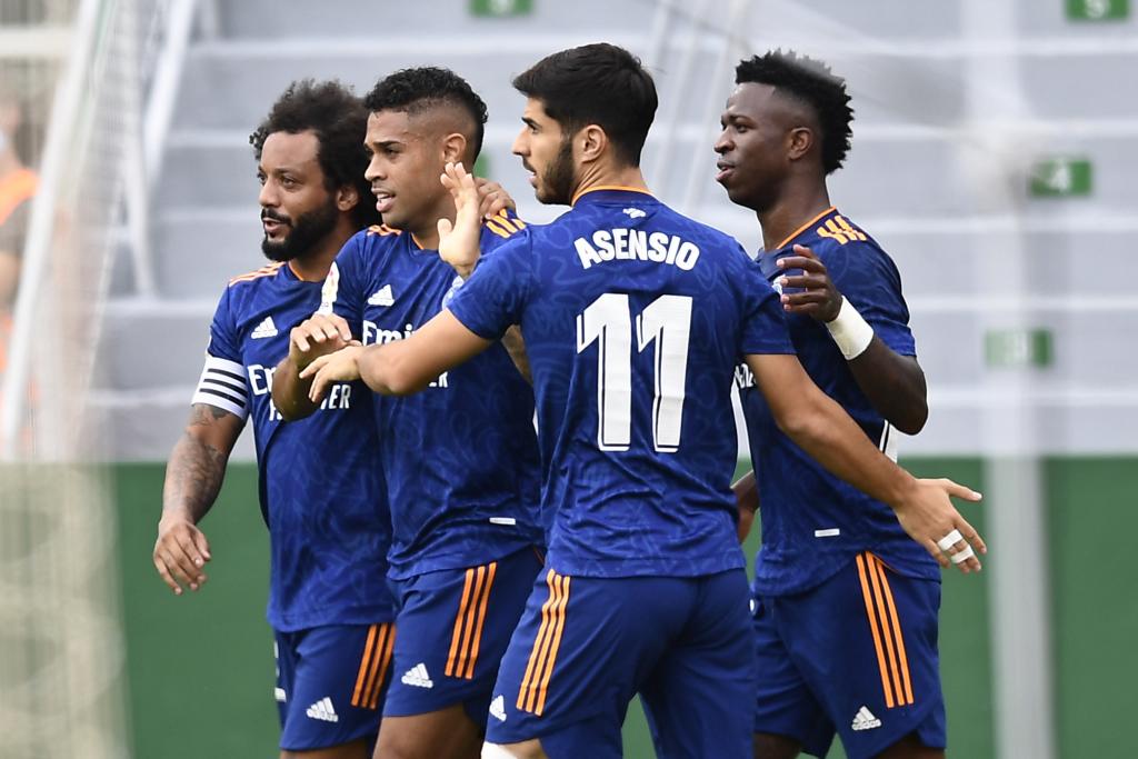 فينيسيوس يتألق ويقود ريال مدريد للفوز على التشي 2-1