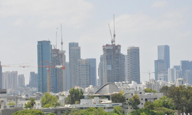 غانتس يوصى بتشغيل 3 آلاف فلسطيني بالهايتك بإسرائيل