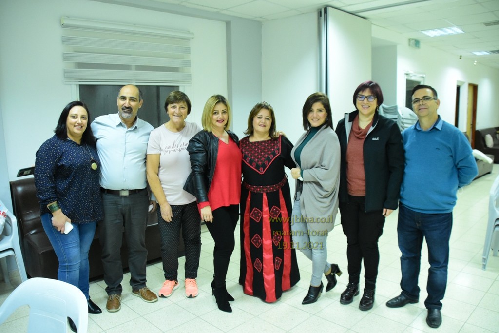 صور وفيديو- البقيعة المرج- أمسية تحاكي الزمن الجميل مع ابنة البلدة ايمان صباغ بشارات واحياء التراث الفلسطيني