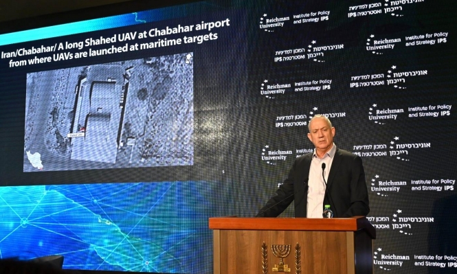 غانتس: إيران حاولت نقل مواد متفجرة بطائرات مسيرة للضفة الغربية