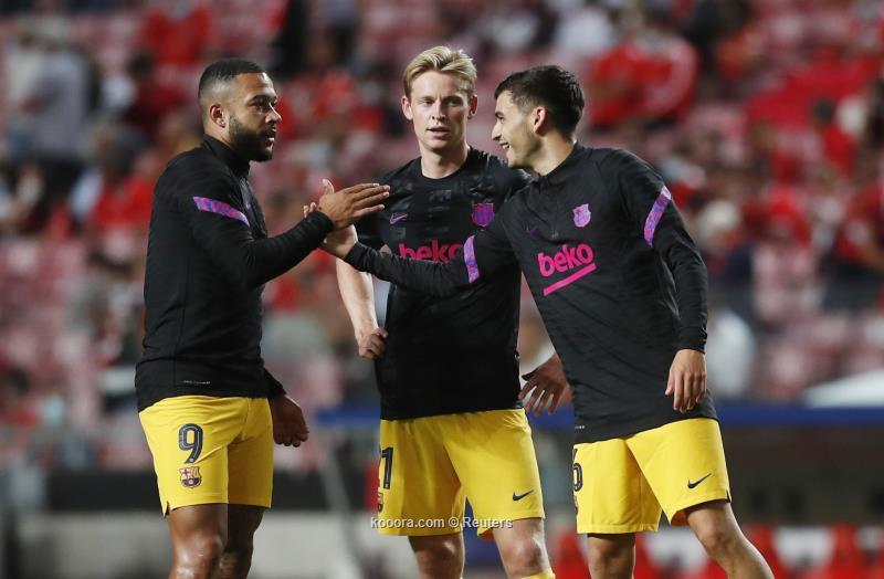 هل تفاوض مانشستر يونايتد وباريس مع دي يونج؟