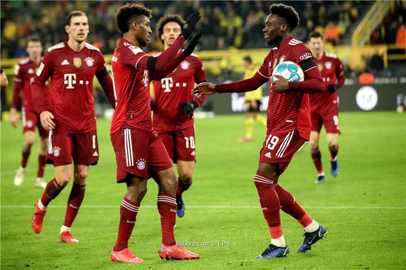 مانشستر يونايتد يصارع الريال وبرشلونة على كومان