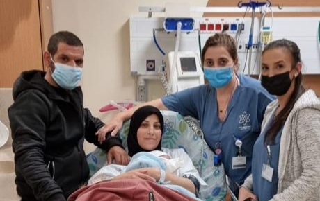 اول طفل يولد في المركز الطبي الجليل سنة 2022 لوالدين من كابول- الف مبروك