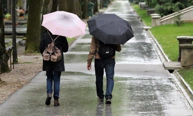 حالة الطقس: أجواء باردة وأمطار متفرقة