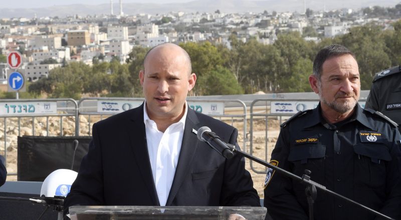 بينيت يتحدث عن النقب: نفذنا غرس الأشجار .. وسنمارس سياسة الجدار الحديدي