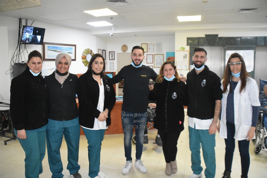 صور وفيديو: اصالة مونتفورت معليا تزرع البسمة في قلوب الامهات والجدات بعيدهن