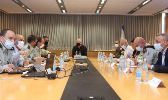 غانتس: إضافة 14 كتيبة لقوات الجيش بالضفة وحول غزة