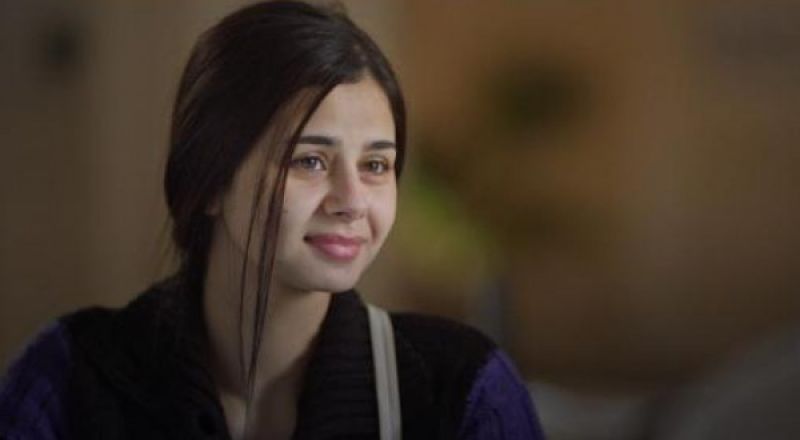 تصريحات نارية لمنة عرفة حول ظهورها الأخير بـالمايوه