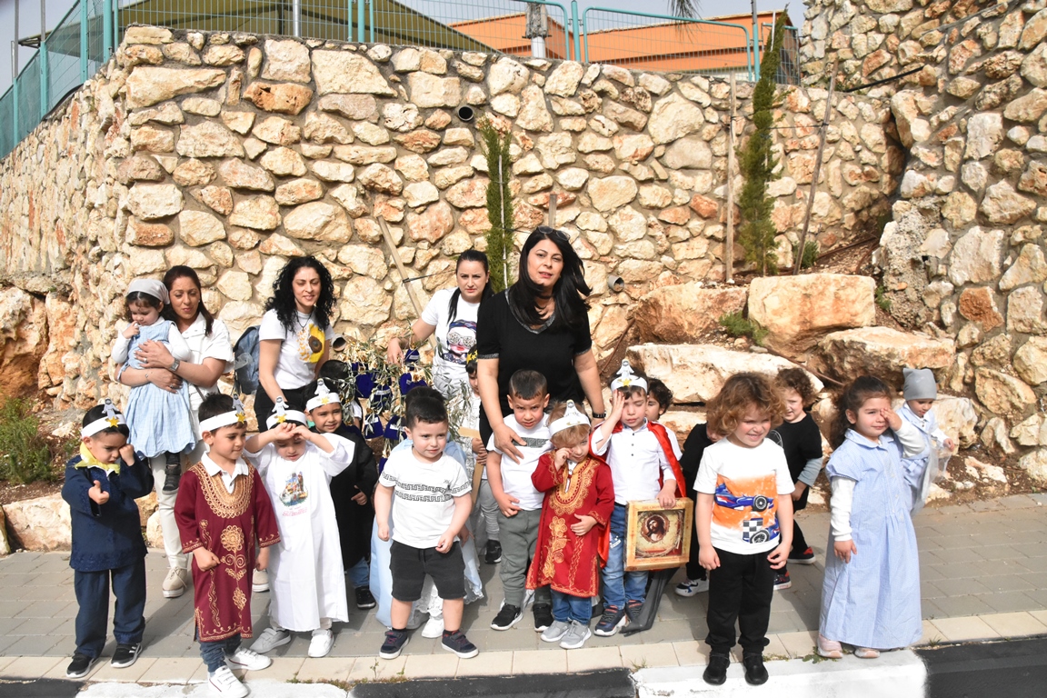 قصة الفصح كما رسمها خيال اطفال حضانة السيدة وبستان الفراشات في معليا