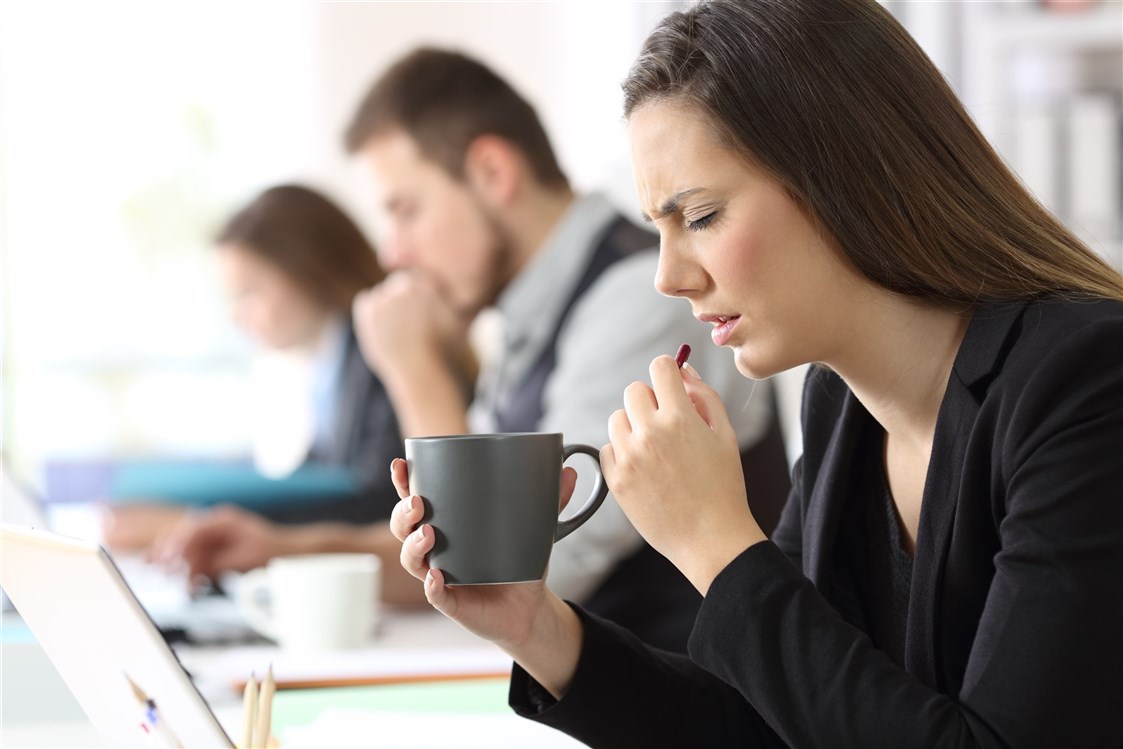 متى تصبح صعوبة البلع أمراً خطيراً؟