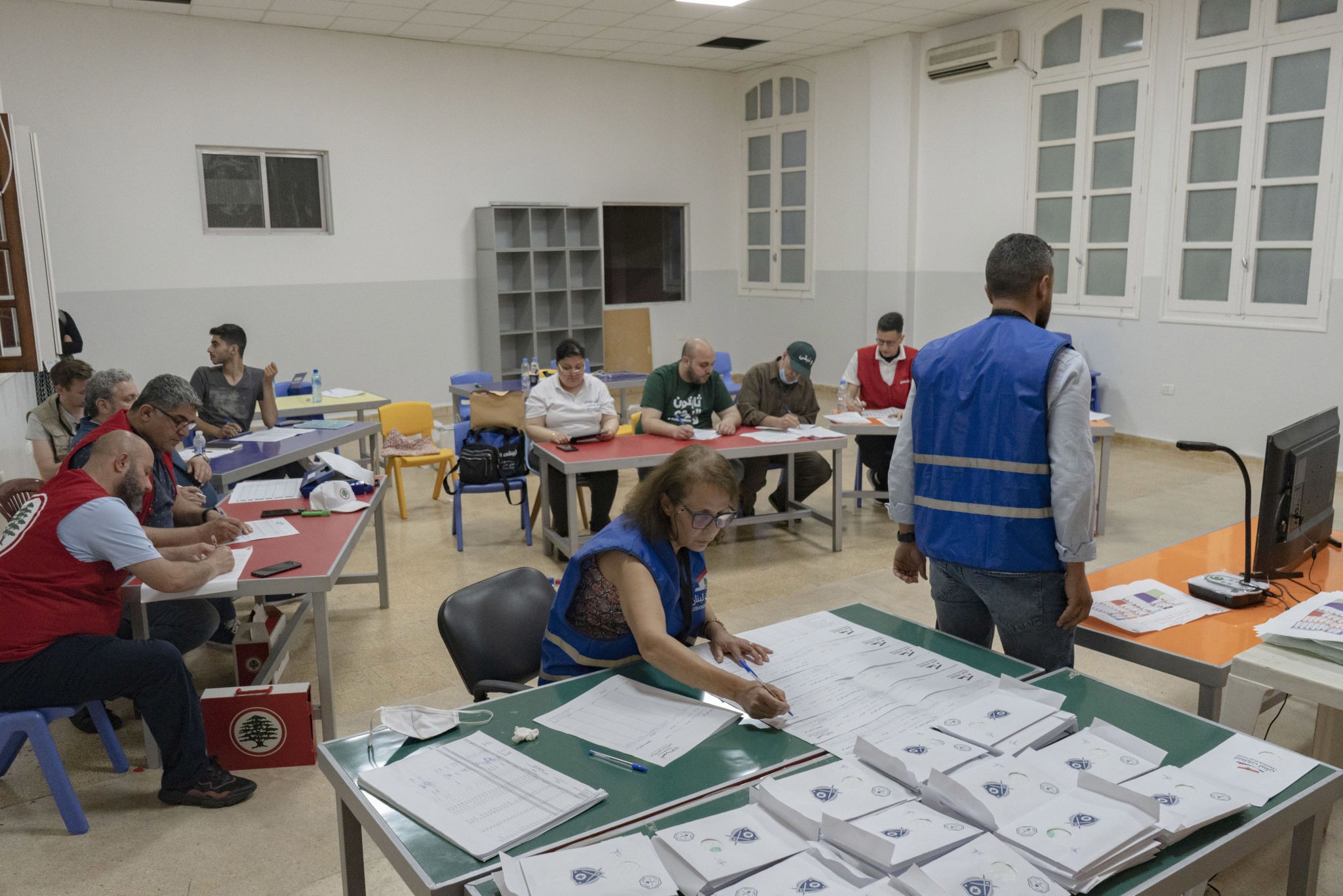 لبنان: حزب الله يفقد الأغلبية لكن خصومه بلا أكثرية