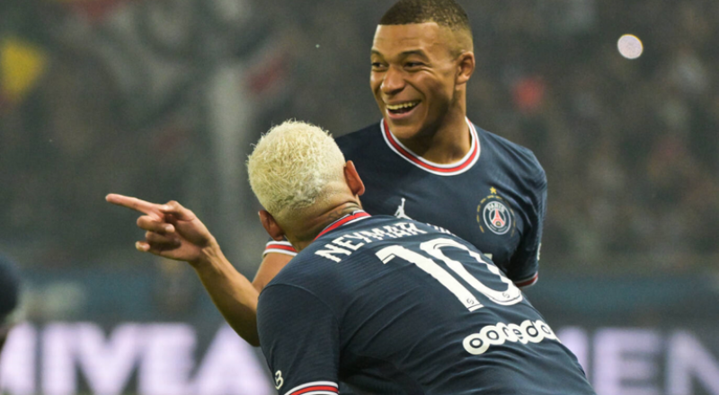 أول رد لنيمار على أنباء رحيله عن سان جيرمان هذا الصيف