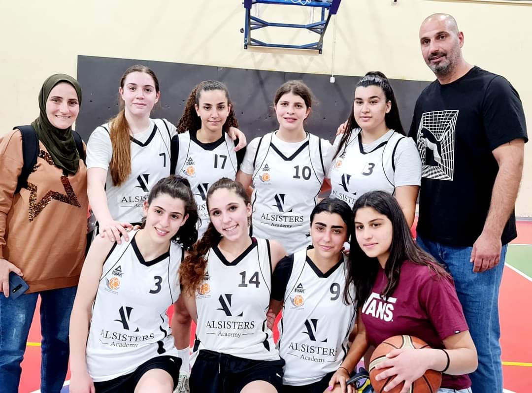 بقيادة ابنة معليا- اللاعبة دنيا وديع حديد-إرتقاء شابات مجد الكروم لكرة السلة للدرجة العليا-الف مبروك