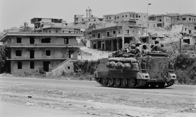 بيغن وريغان بحثا طرد اللاجئين الفلسطينيين من لبنان باجتياح 1982