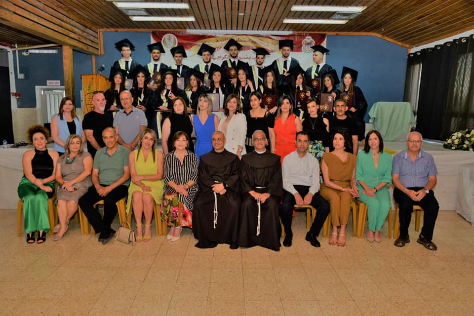 تيراسنطة عكا تطلق اسم الشهيدة شيرين أبو عاقلة على فوج خريجيها الـ65 تخليدًا لذكراها