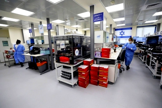 مع تصاعد إصابات الكورونا - الصحة توصي بارتداء الكمامات في الاماكن المغلقة والتجمهرات