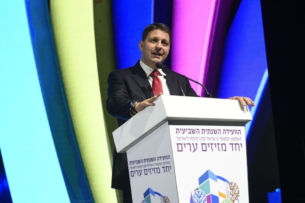 بُشرى للمساعدات في المدارس ورياض الأطفال: سيحصلن على منحة بقيمة 1500 شيكل مع إفتتاح العام الدراسي