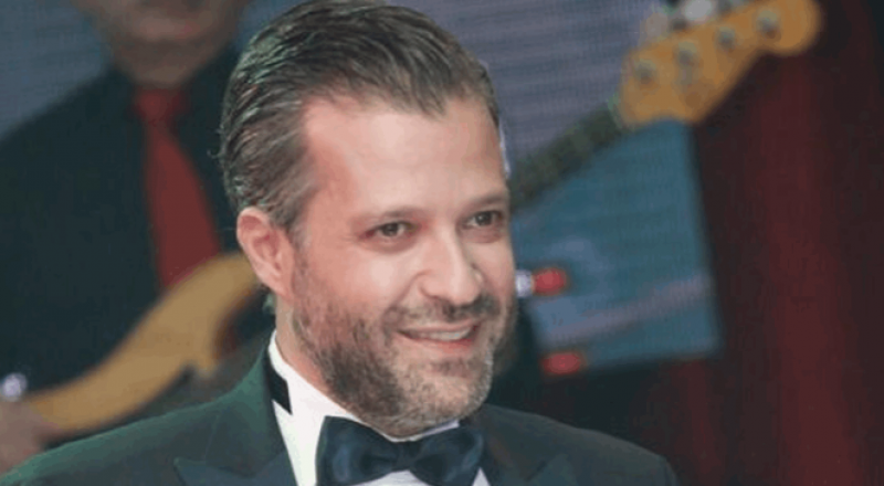 في ظهور نادر وسامة أولاد زين العمر حديث المواقع.. أصبحوا نسخة عنه!