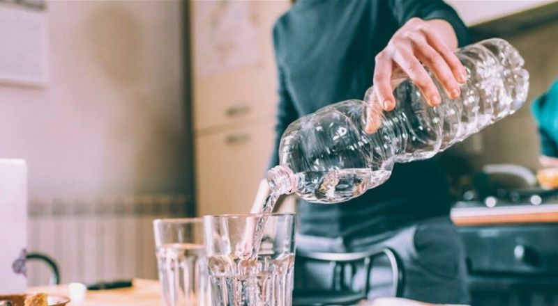 خرافات عن شرب الماء... هذه حقيقتها!