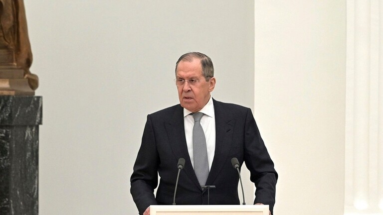 لافروف: الولايات المتحدة وبريطانيا بتسليحهما أوكرانيا تدفعان روسيا وأوروبا للمواجهة