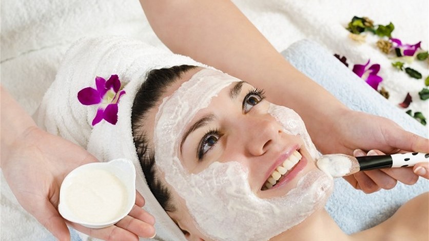 حواء جبلنا- فوائد اللبن للبشرة عديدة. ما هي؟