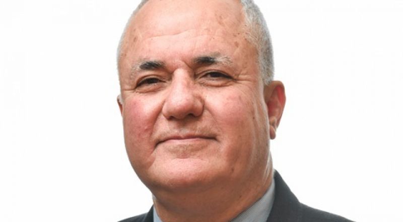 بـ. فيصل عزايزة: على مديري المدارس اليهودية التحلي بالشجاعة وعدم الخوف من دمج المعلمين العرب