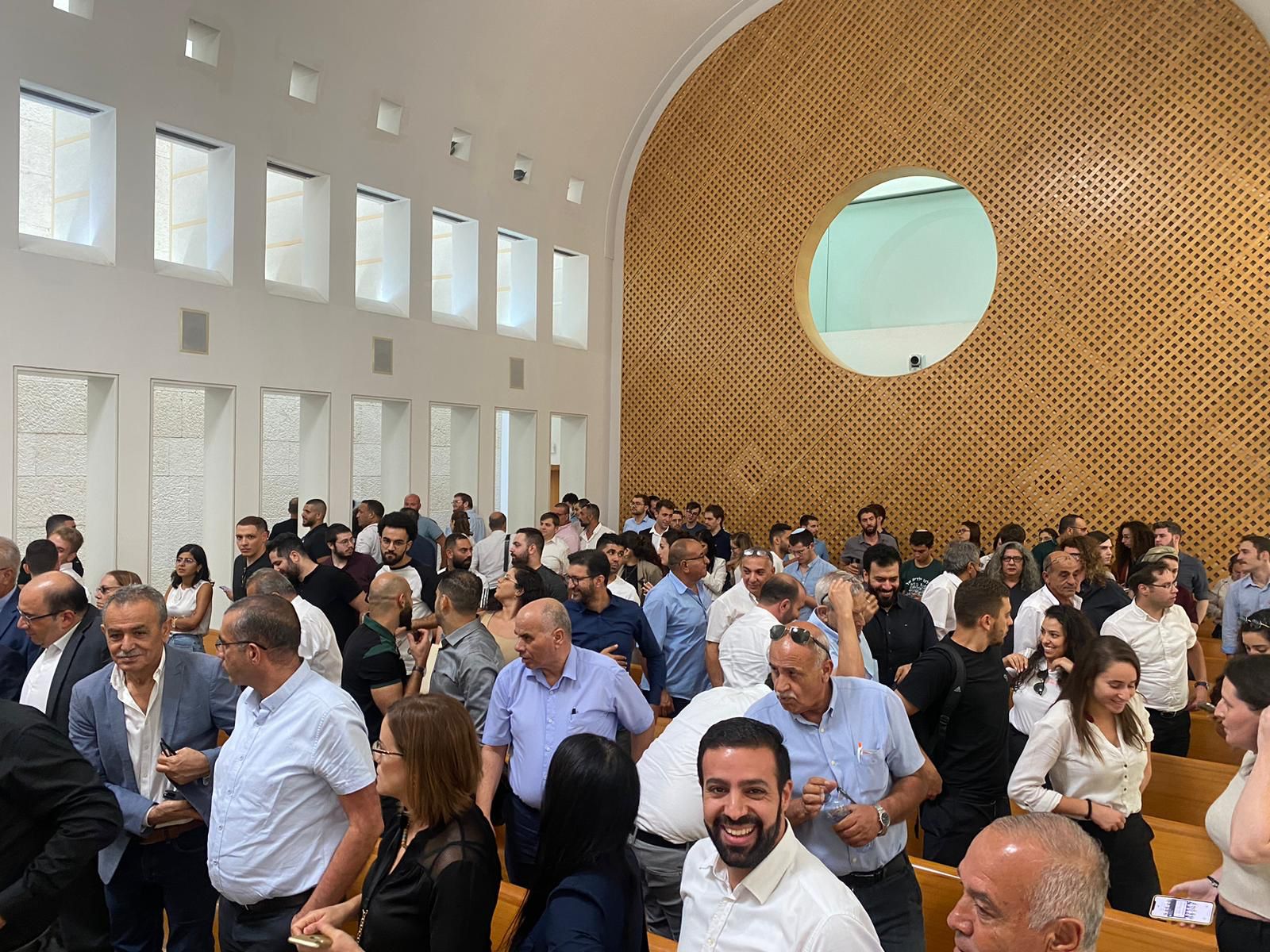 بعد الاستماع لادعاءات الدفاع| العليا: القرار حول شطب التجمع سيصدر يوم الأحد