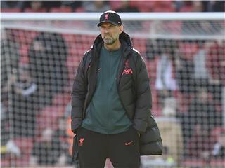 رد لاذع من كلوب على تصريحات نجم ليفربول السابق