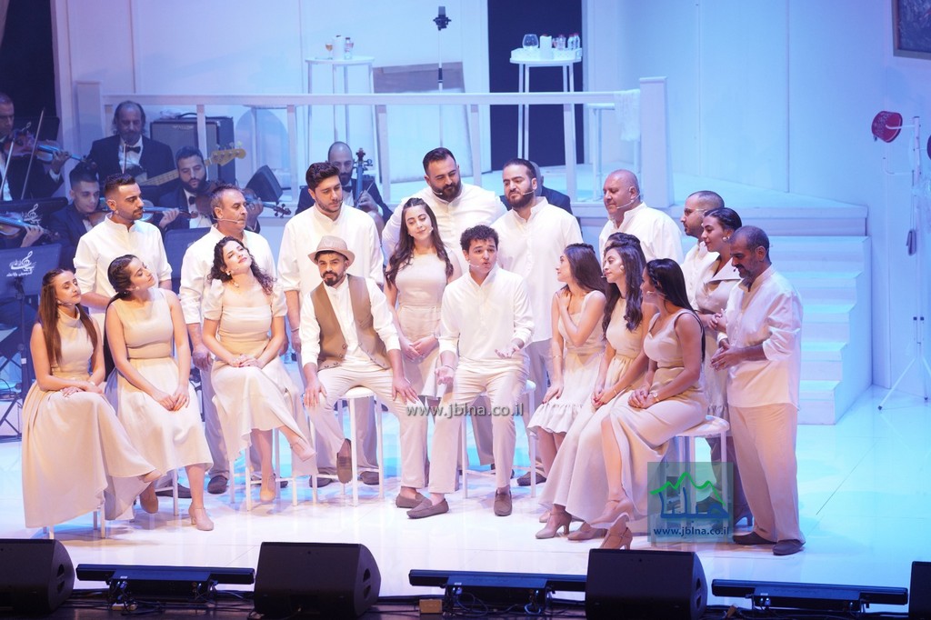 جوقة بيات تقدم عرض بلا ولا شي للموسيقار زياد الرحباني, وتعتلي قمة الابداع الرحباني