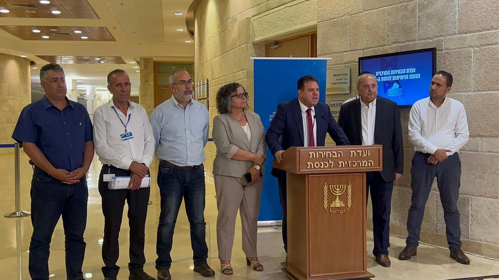 استطلاع - ارتفاع نسبة التصويت بالمجتمع العربي... استنفار في اليمين