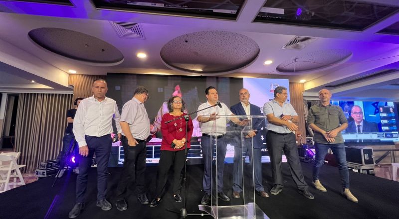 ايمن عودة يأمل بان النتائج الحقيقية تمنح الجبهة والتغيير مقعداً خامساً