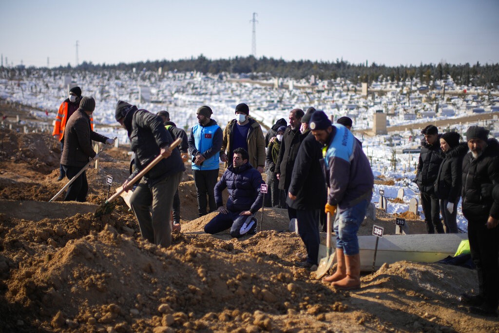 خبير في الهندسة المدنية: نحن في مكان لا يقل خطورة عن تركيا وسوريا بالنسبة للزلزال