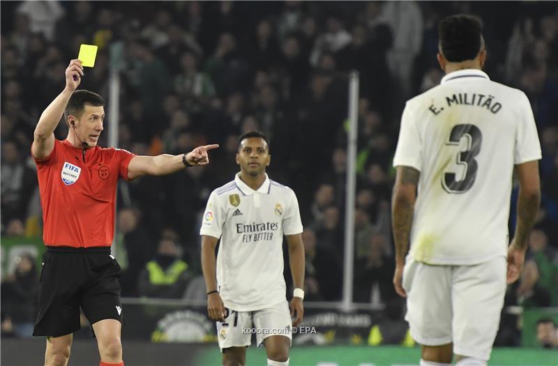 الريال يقدم هدية جديدة لبرشلونة بتعثره أمام بيتيس