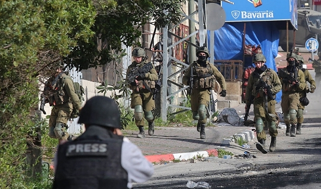 الصحة الفلسطينية: استشهاد محمد وائل غزاوي (26 عامًا) برصاص الجيش في مخيم جنين