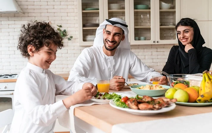6 خطوات لتعويد طفلك على صيام رمضان