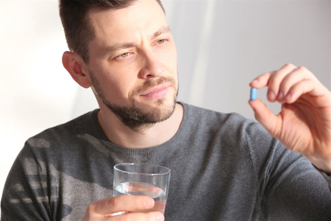 هل تعرف ما هي الآثار الجانبية المحتملة للمنشطات الجنسية؟