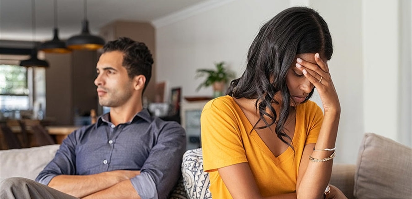 علامات تؤكد أنّ العلاقة سامّة . إليك خطوات للنجاة منها