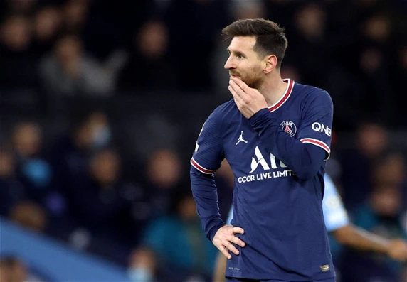 هل سينتقل ميسى الى الهلال السعودي؟