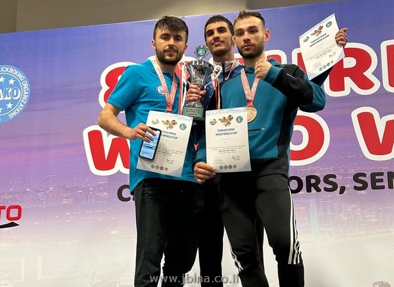 تلميذ مدرسة نوتردام الثانوية جورج حايك (18), يفوز ببطولة العالم بالكيك بوكسينغ المقامة في إسطنبول تركيا